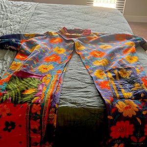 Kantha Bae cow neck duster